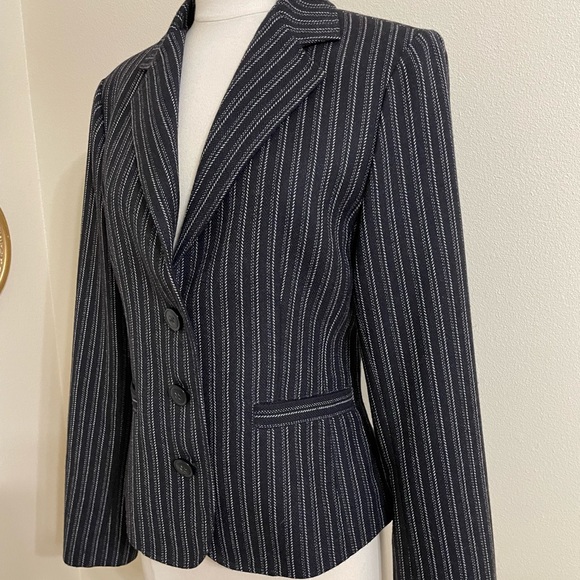 CABI Black and White Striped Fitted Blazer Leopard Print Lined - Picture 7 of 15